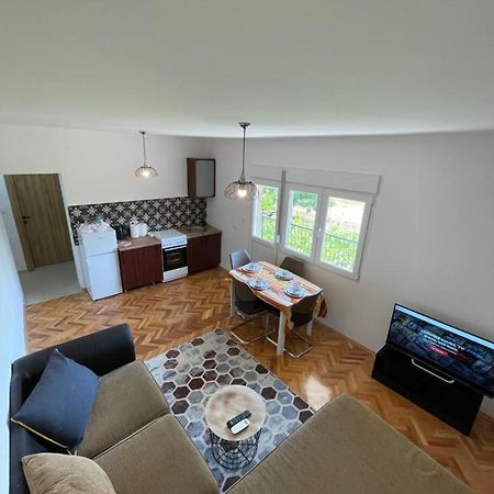 Entire 1-Bedroom Apartment With Free Parking Podgorica Eksteriør billede