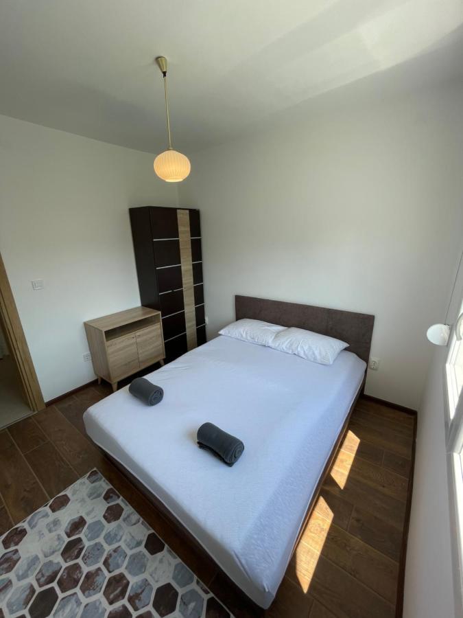 Entire 1-Bedroom Apartment With Free Parking Podgorica Eksteriør billede